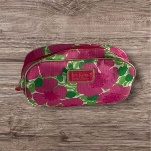 Lilly Pulitzer for Ester Lauderdale  Pink Floral makeup. Bag